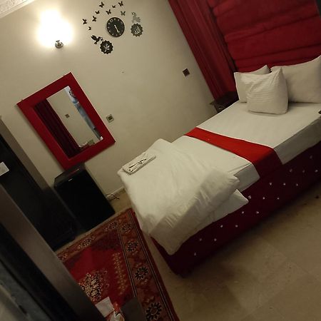 Hotel Royal Grand Лахор Экстерьер фото