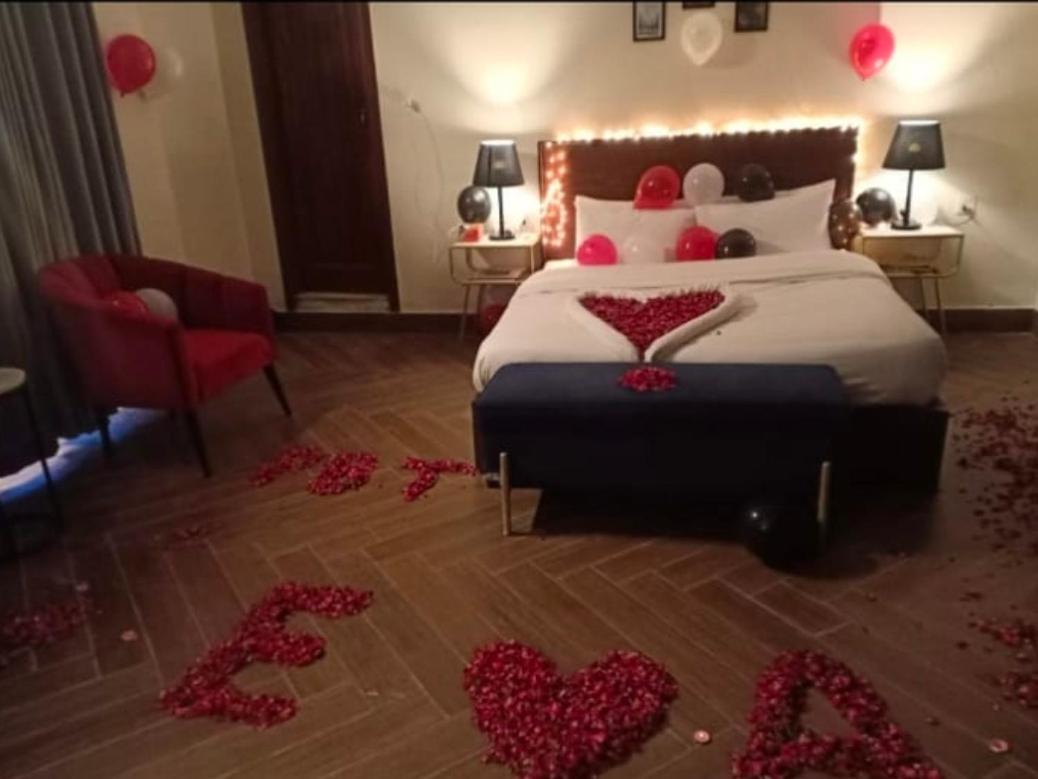 Hotel Royal Grand Лахор Экстерьер фото