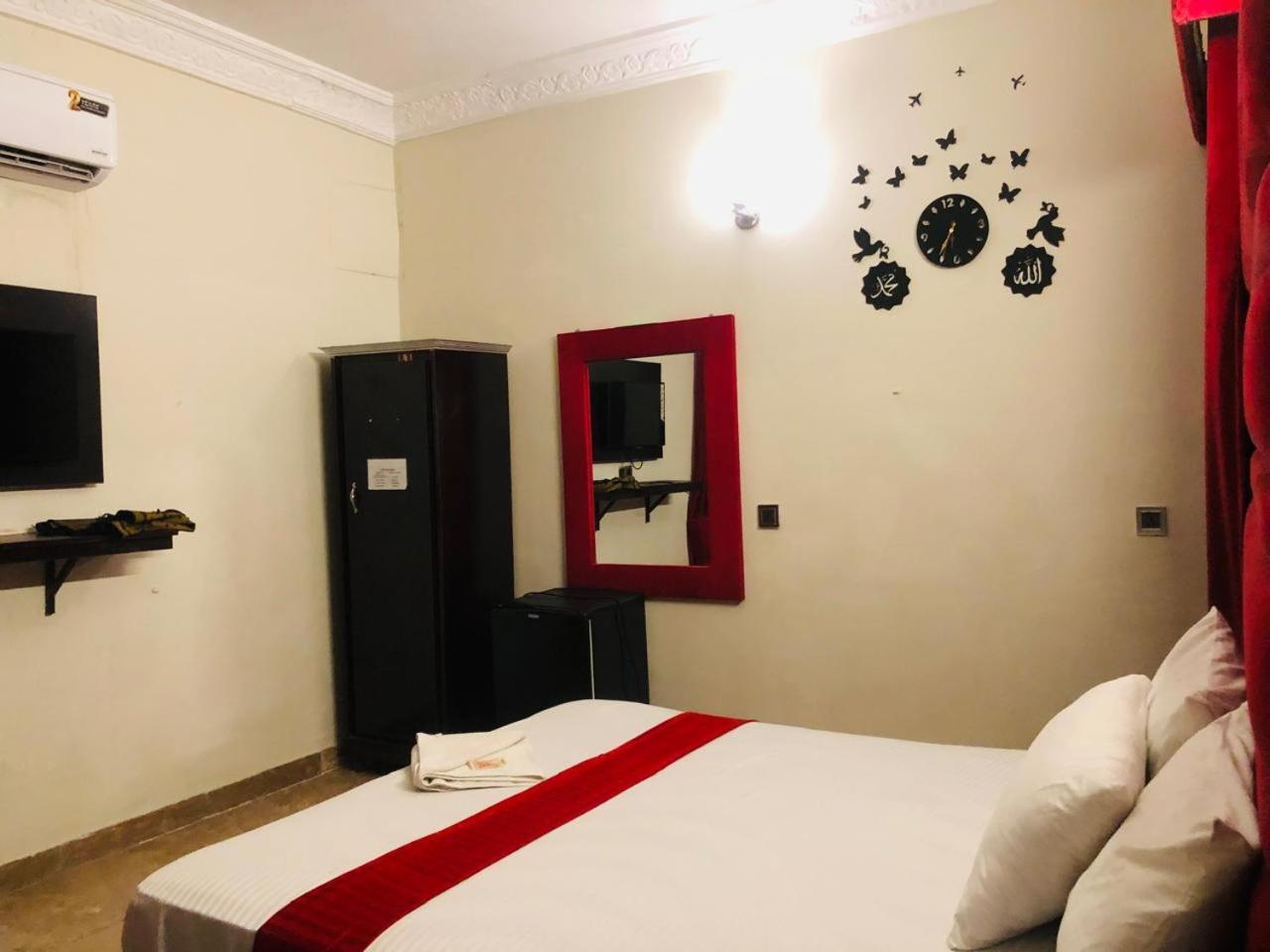 Hotel Royal Grand Лахор Экстерьер фото