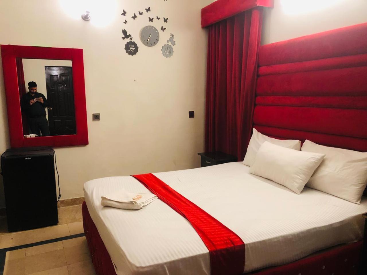 Hotel Royal Grand Лахор Экстерьер фото