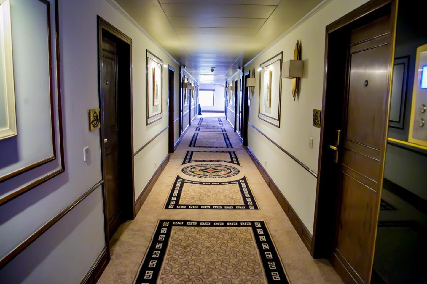 Hotel Royal Grand Лахор Экстерьер фото