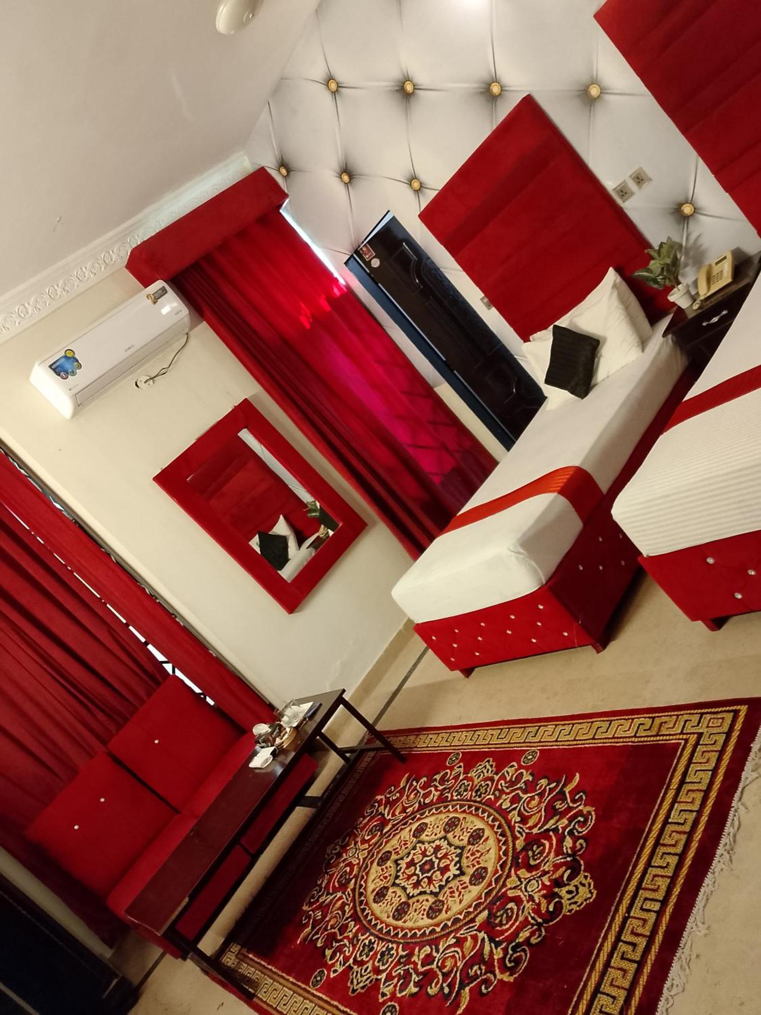 Hotel Royal Grand Лахор Экстерьер фото